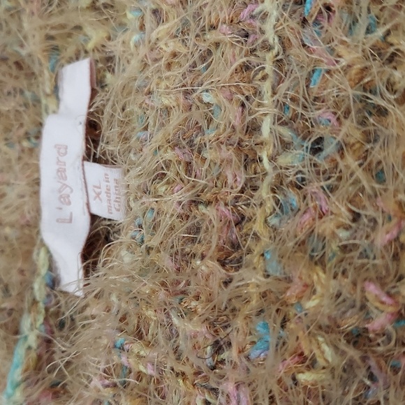 L'ayard XL Fuzzy Crewneck Sweater - Picture 5 of 6